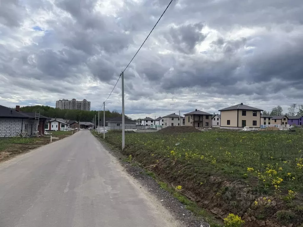 Участок в Московская область, Серпухов городской округ, д. Большое ... - Фото 1