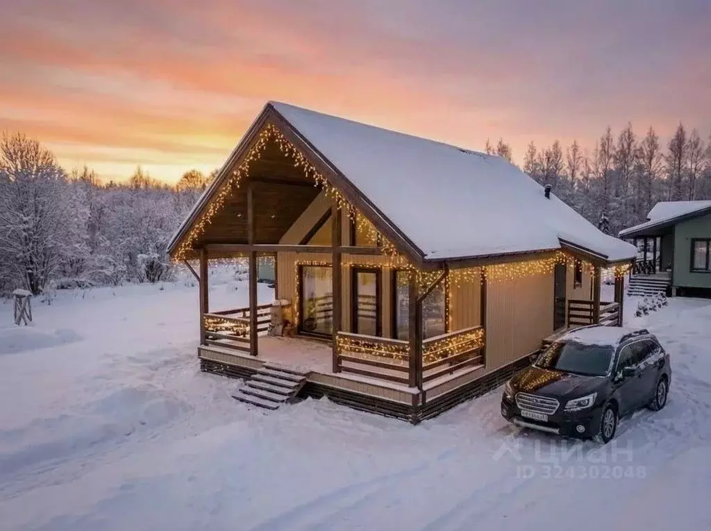Дом в Ленинградская область, Ломоносовский район, Пениковское с/пос, ... - Фото 1