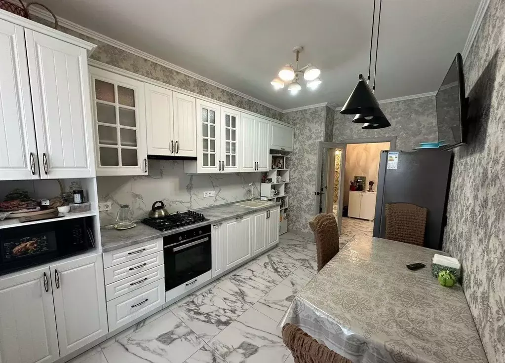 2-к кв. Крым, Феодосия ш. Симферопольское, 11 (69.0 м) - Фото 2