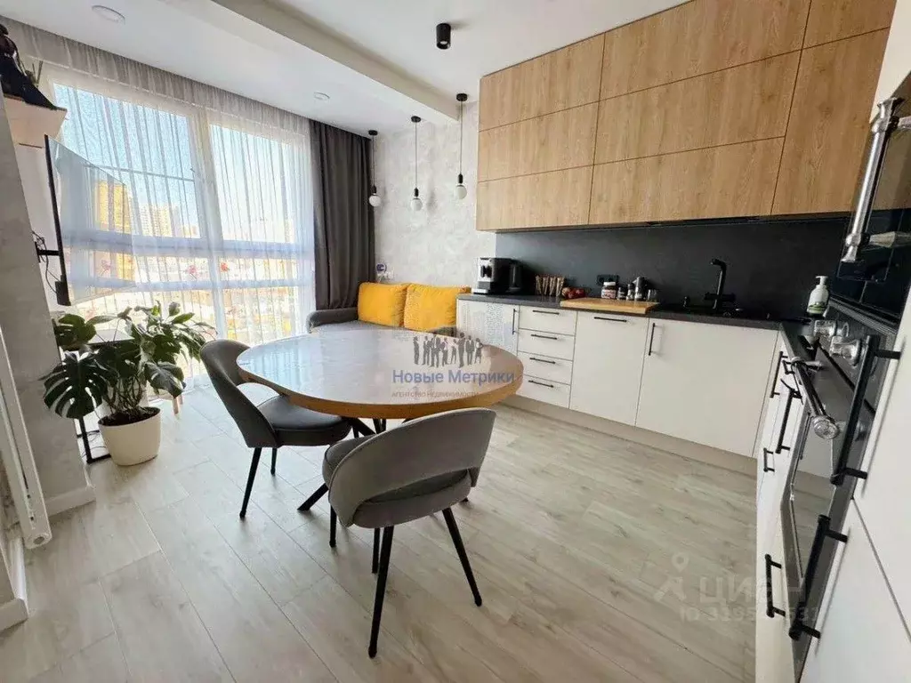 Квартира, 2 комнаты, 61 м - Фото 0