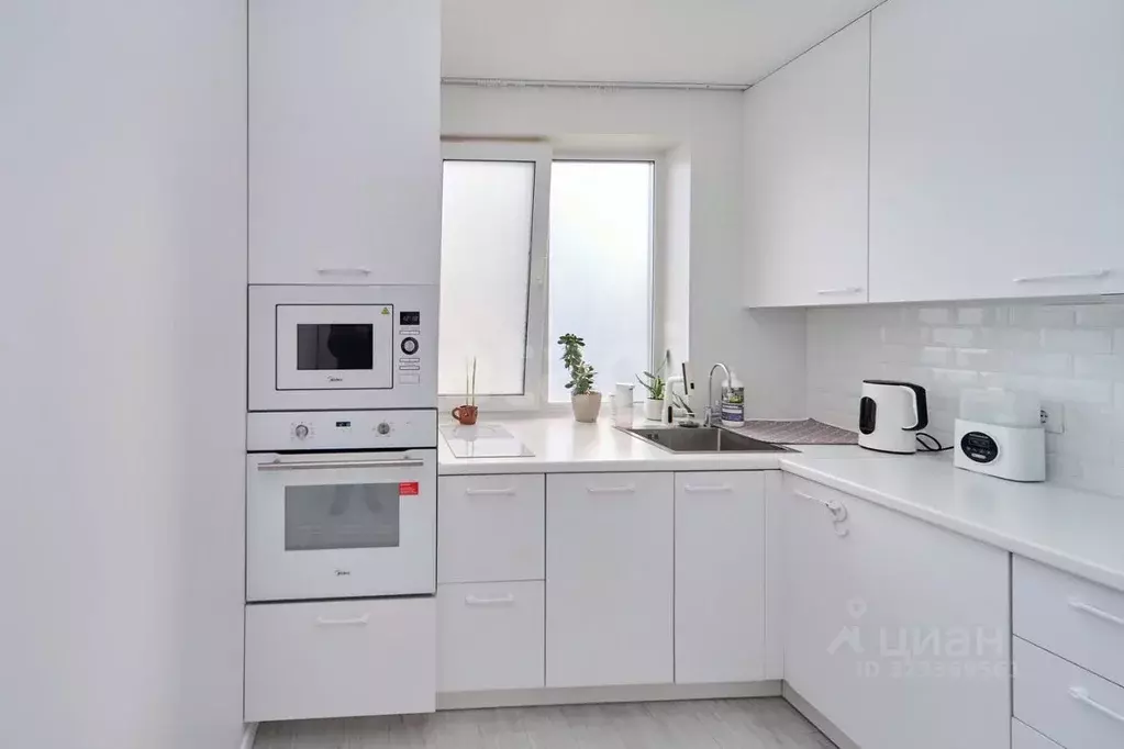 2-к кв. Кемеровская область, Кемерово просп. Ленина, 105А (46.0 м) - Фото 1