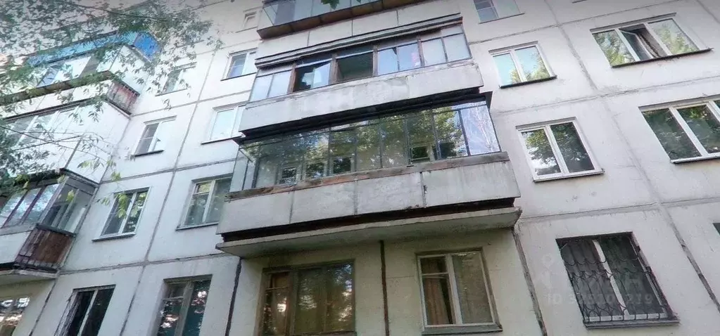 Комната Челябинская область, Челябинск ул. Молодогвардейцев, 56 - Фото 1