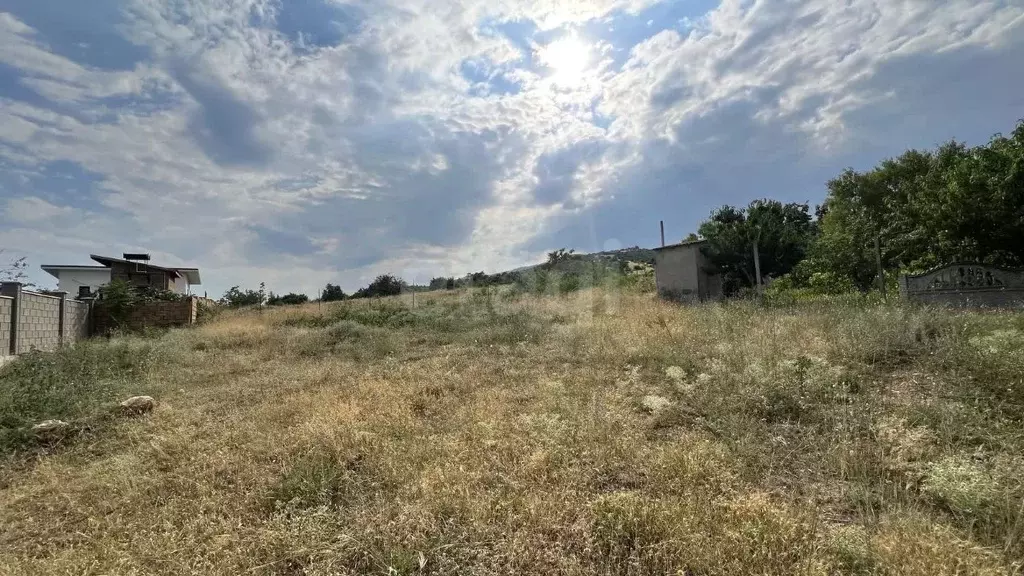 Участок в Крым, Кировский район, Старый Крым городское поселение ул. ... - Фото 1