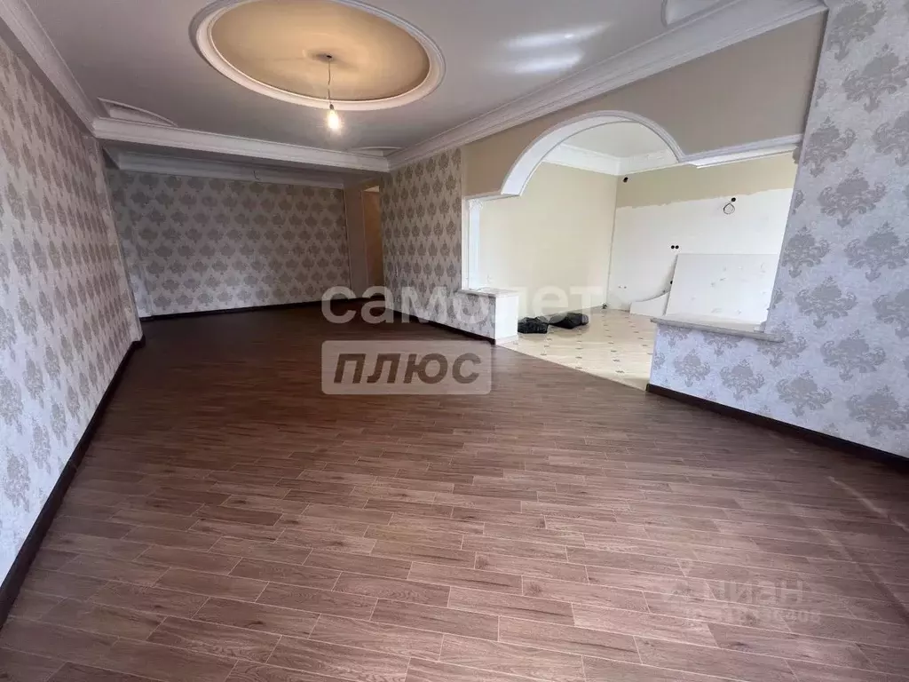 3-к кв. Дагестан, Махачкала ул. Ирчи Казака, 53Гк2 (140.0 м) - Фото 0