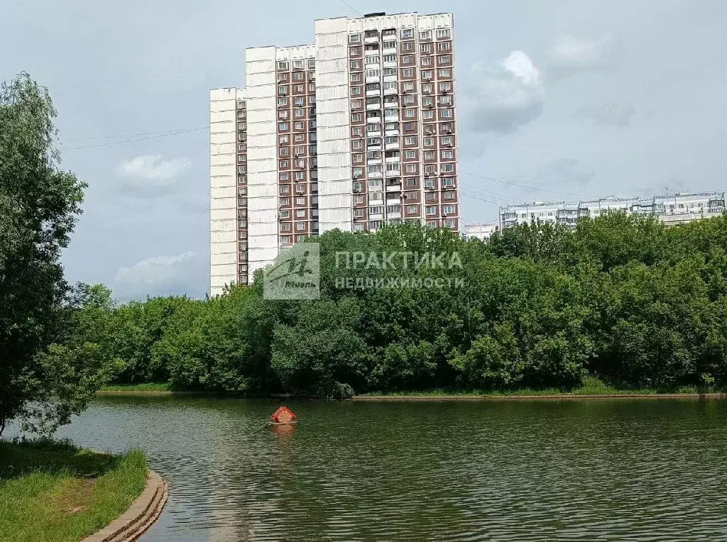 Продается 3-комнатная квартира - Фото 1