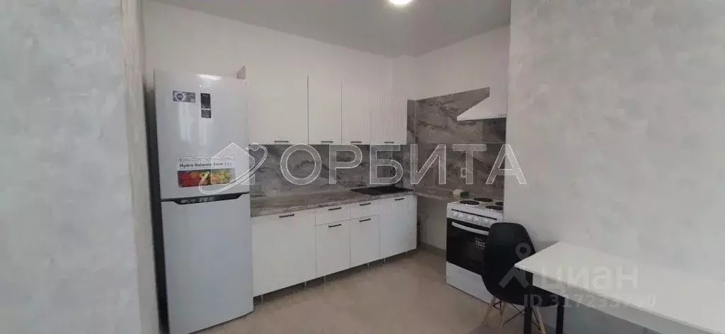 1-к кв. Тюменская область, Тюмень ул. Фармана Салманова, 17 (39.0 м) - Фото 1