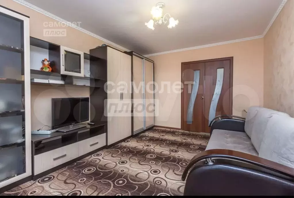 3-к. квартира, 60 м, 5/5 эт. - Фото 0