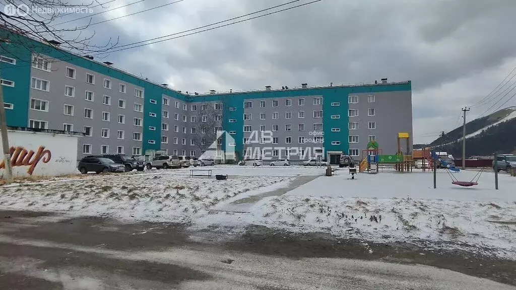 3-комнатная квартира: село Горнозаводск, Коммунальная улица, 18 (65.9 ... - Фото 1