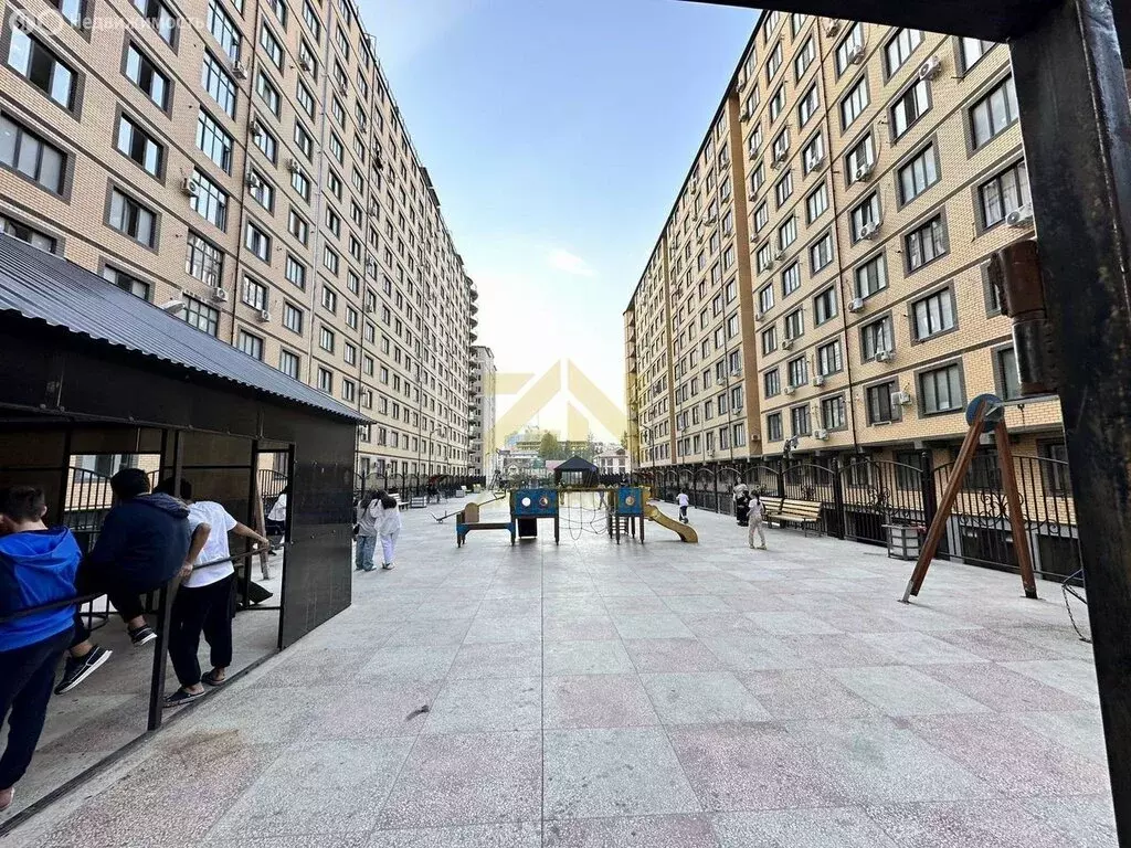 3-комнатная квартира: Махачкала, Гапцахская улица, 10 (128 м) - Фото 1