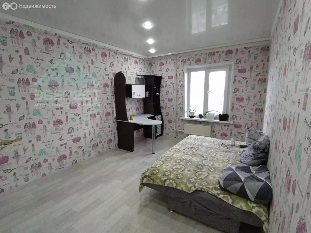 4-комнатная квартира: Абакан, улица Вяткина, 49 (72.8 м) - Фото 2