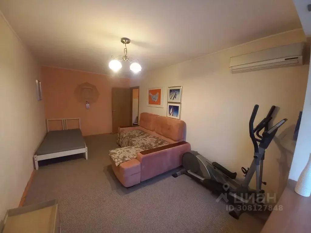 2-к кв. Свердловская область, Заречный ул. Алещенкова, 16 (55.0 м) - Фото 1