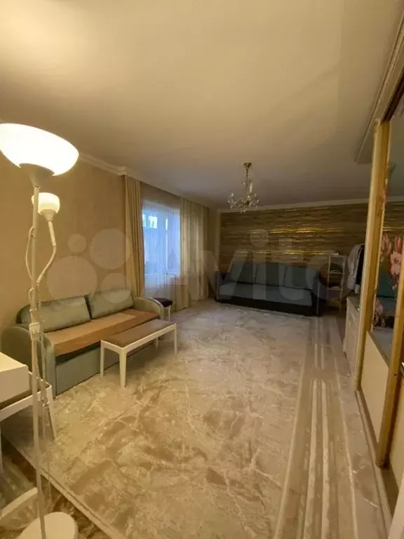 1-к. квартира, 50м, 3/5эт. - Фото 0