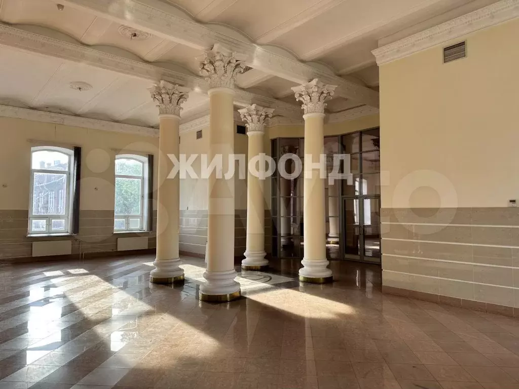 Офис 500 м в Общественно-деловом пространстве Кристалл - Фото 0
