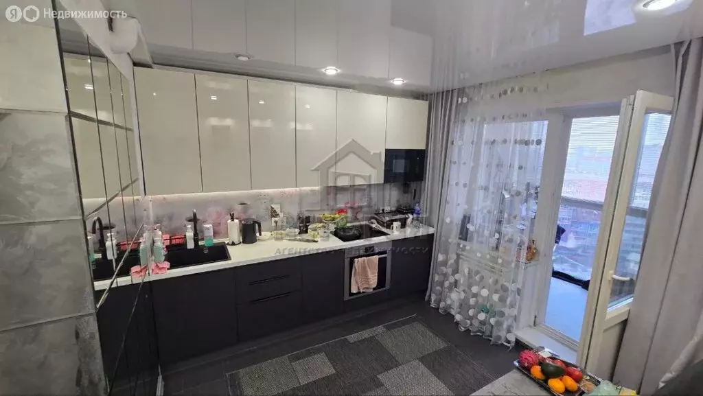 2-комнатная квартира: Красноярск, улица Алексеева, 22 (61.7 м) - Фото 2