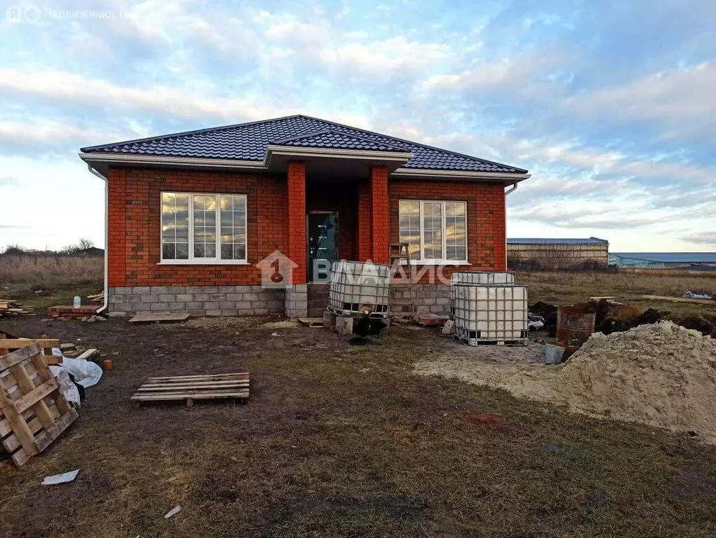 Дом в Белгородская область, Яковлевский муниципальный округ, село ... - Фото 1