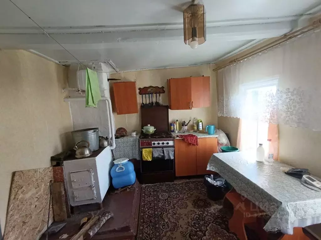 Дом в Омская область, Тюкалинск ул. Чехова (33 м) - Фото 2