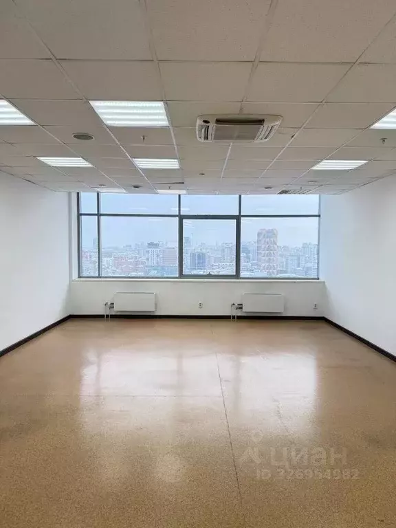 Офис в Свердловская область, Екатеринбург ул. Радищева, 6А (55 м) - Фото 1