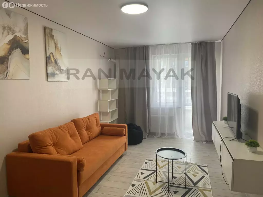 2-комнатная квартира: Майкоп, улица К.А. Васильева, 2к2 (70 м) - Фото 0