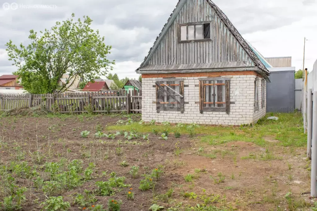 Дом в Тюменская область, городской округ Тобольск, садоводческое ... - Фото 1