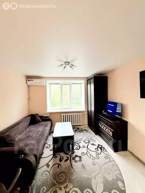 1-комнатная квартира: Арсеньев, Октябрьская улица, 11 (17 м) - Фото 2