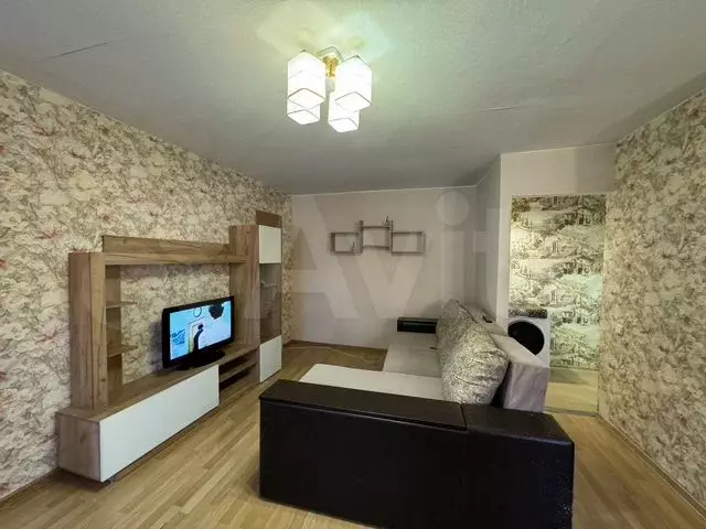 2-к. квартира, 60 м, 2/5 эт. - Фото 0