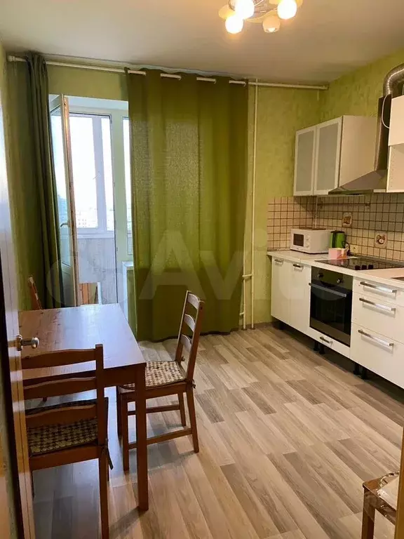1-к. квартира, 38 м, 14/15 эт. - Фото 0