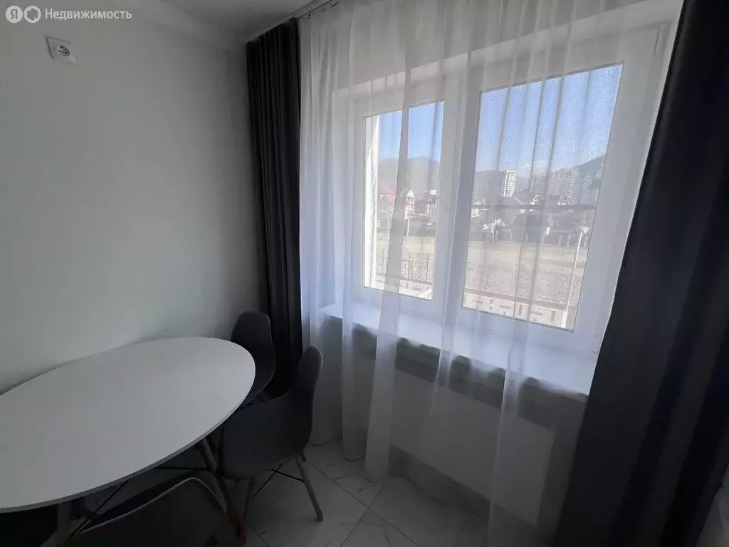 1-комнатная квартира: Сочи, Добрая улица, 40 (36.8 м) - Фото 2