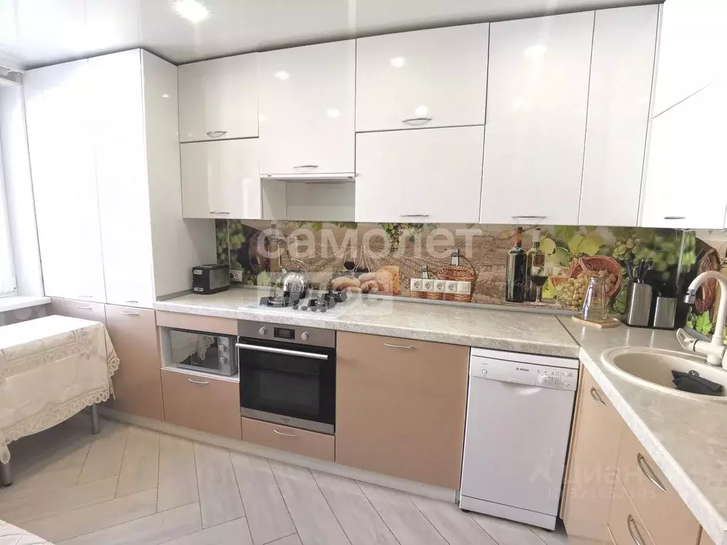 2-к кв. Калужская область, Калуга ул. Георгия Амелина, 47 (56.1 м) - Фото 2