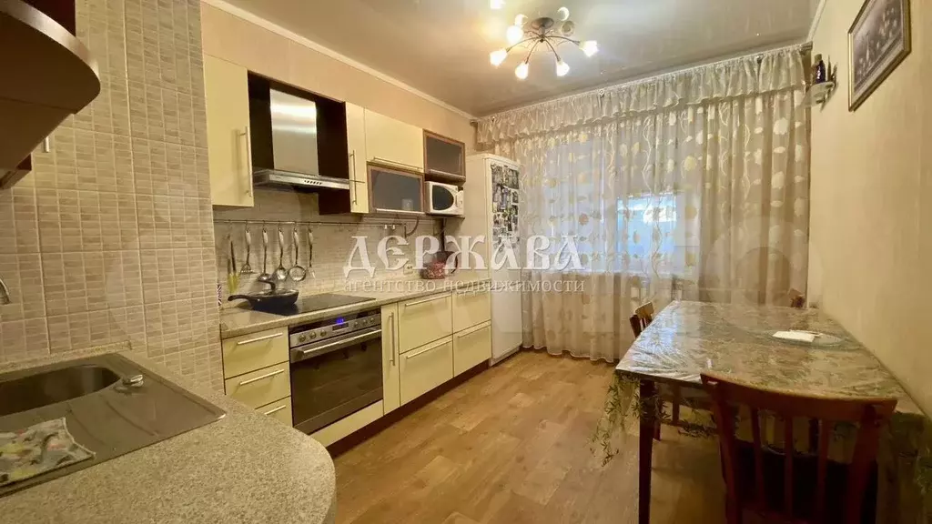 3-к. квартира, 63 м, 9/9 эт. - Фото 1