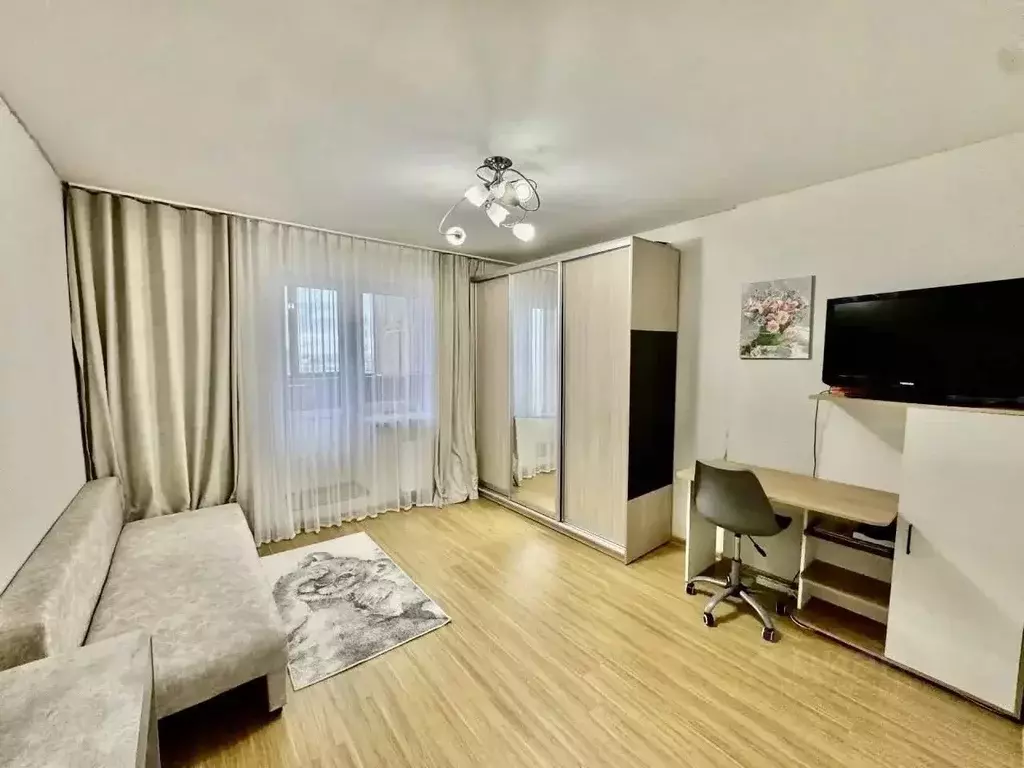 3-к кв. Татарстан, Казань ул. Чингиза Айтматова, 1 (75.6 м) - Фото 1