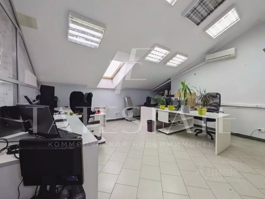 Офис в Татарстан, Казань Московская ул., 17 (120 м) - Фото 1