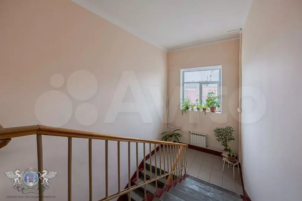 Комната 35,5 м в 3-к., 5/5 эт. - Фото 1