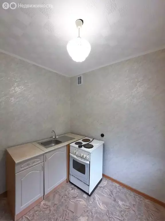 2-комнатная квартира: Усолье-Сибирское, улица Толбухина, 5 (43.4 м) - Фото 1
