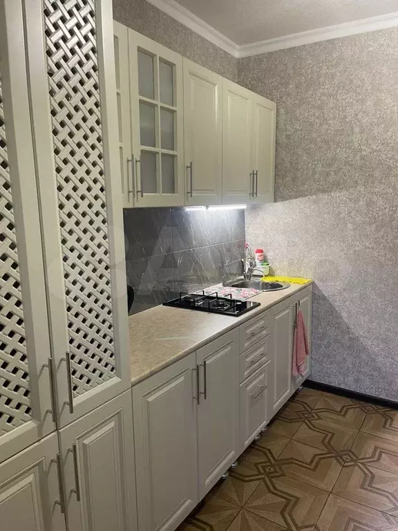 2-к. квартира, 70 м, 8/9 эт. - Фото 1