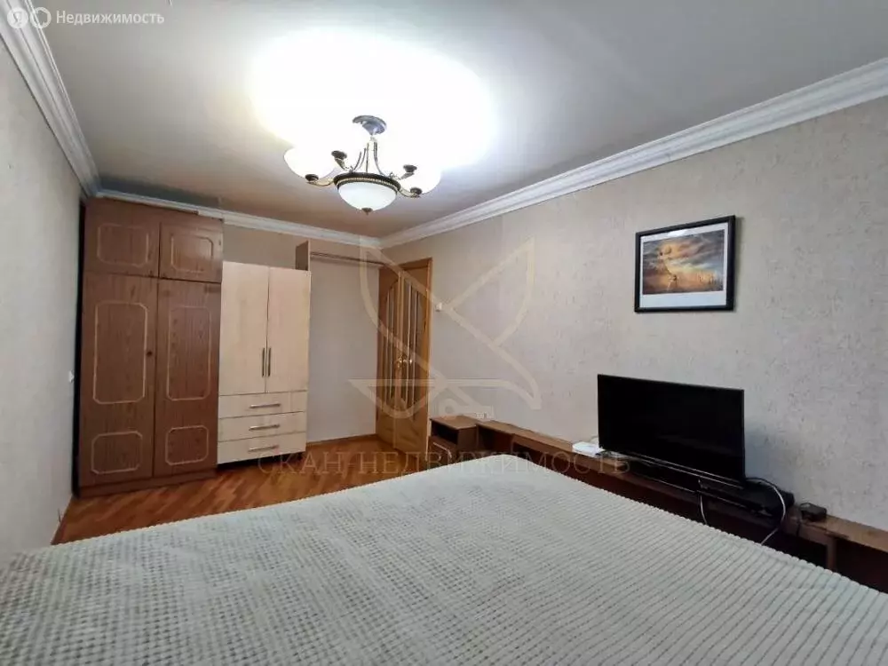 3-комнатная квартира: Пятигорск, проспект 40 лет Октября, 33 (63 м) - Фото 1