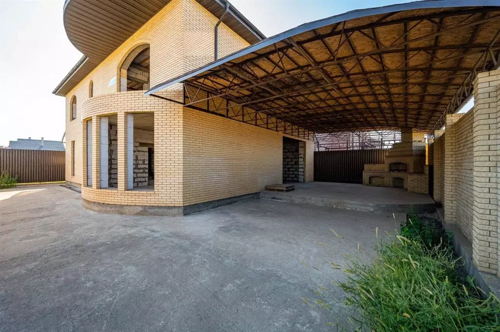 Дом в Краснодарский край, Краснодар Близкий кп, ул. Федора Русанова, ... - Фото 1