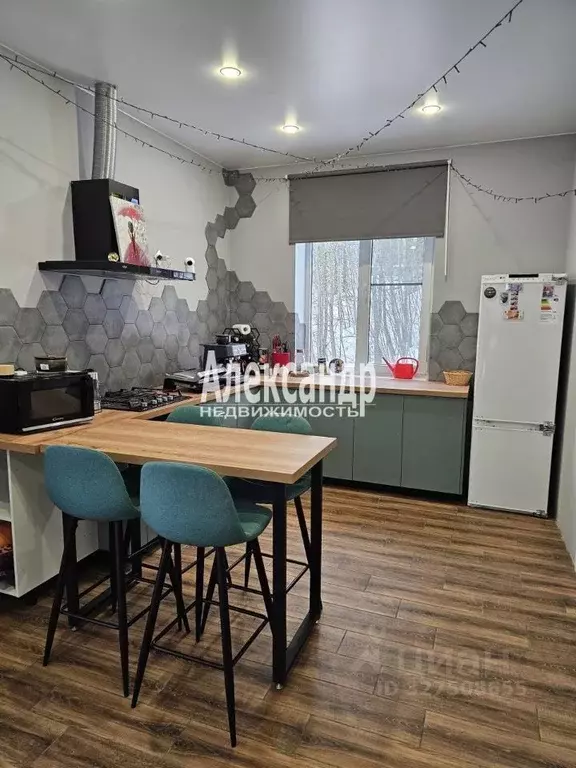 Дом в Ленинградская область, Всеволожский район, Бугровское городское ... - Фото 2