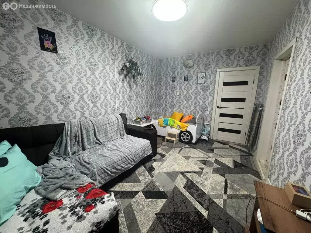 2-комнатная квартира: Карачев, Октябрьская улица, 100 (38.7 м) - Фото 1