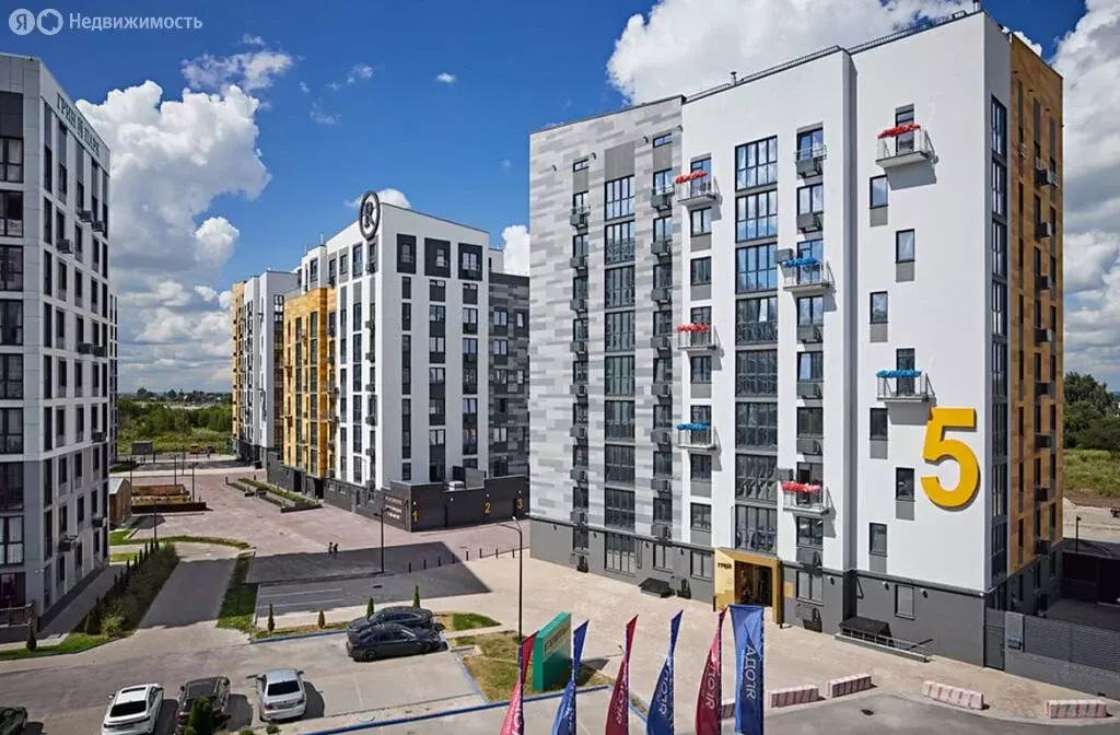 3-комнатная квартира: Брянск, улица Ильи Иванова, 5 (71 м) - Фото 1
