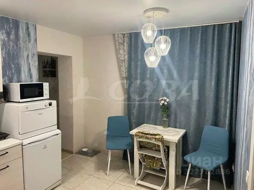 Дом в Тюменская область, Тюмень ул. Молодогвардейцев, 18 (50 м) - Фото 2