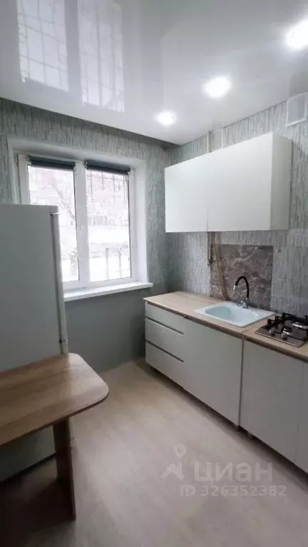 2-к кв. Челябинская область, Челябинск ул. Барбюса, 144Б (43.8 м) - Фото 1