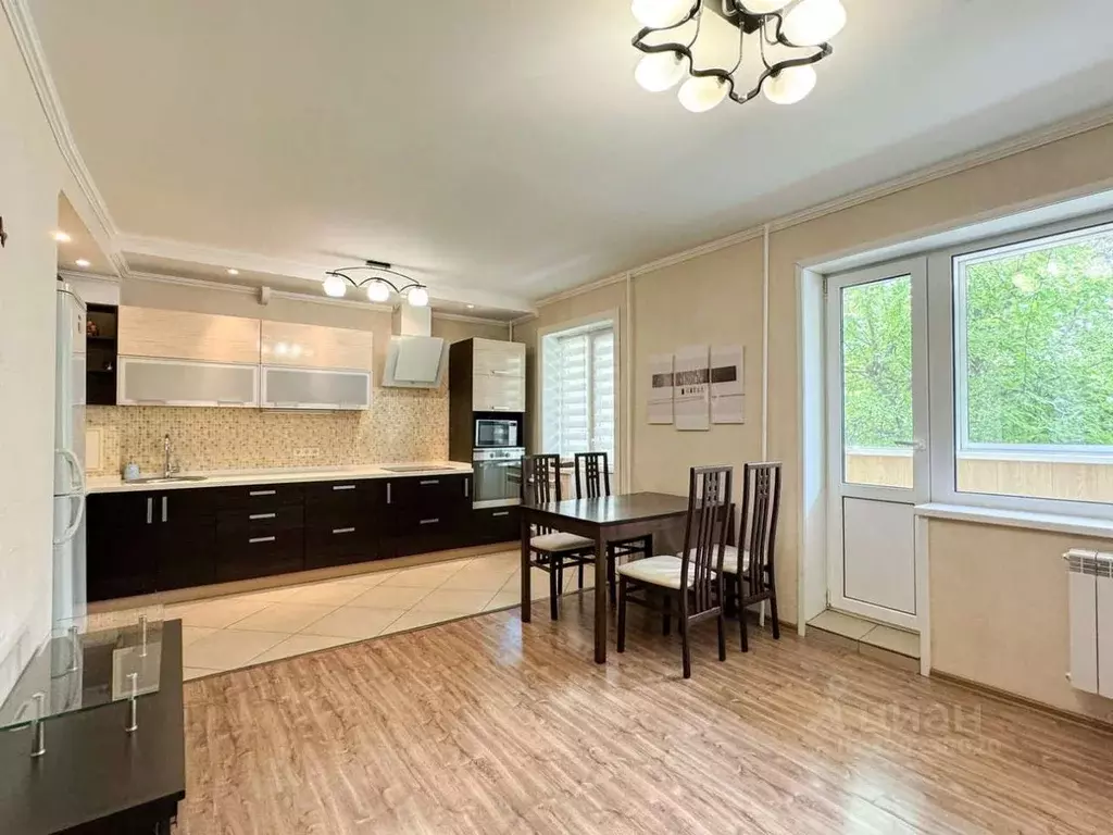 3-к кв. Амурская область, Благовещенск ул. Калинина, 130 (68.6 м) - Фото 1