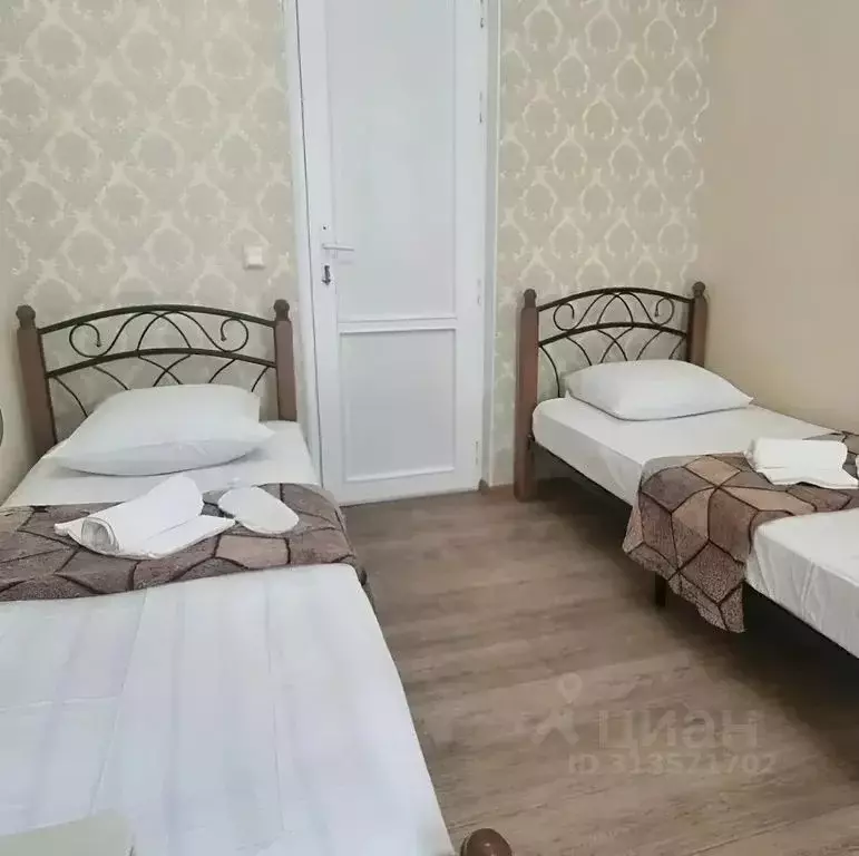 Комната Краснодарский край, Сочи Адлер жилрайон, ул. Аллейная, 3Д - Фото 0