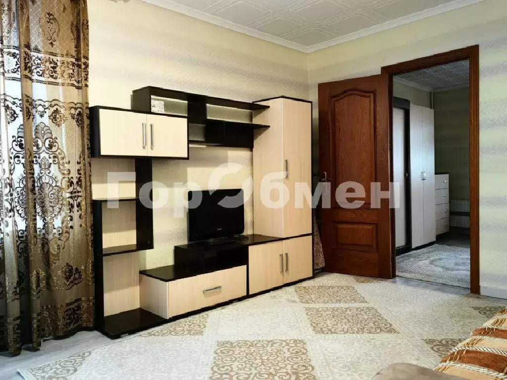 Продается 3-комнатная квартира - Фото 1