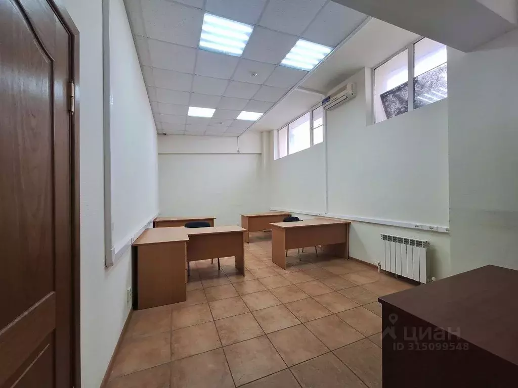 Офис в Ростовская область, Батайск ул. Матросова, 37 (470 м) - Фото 1