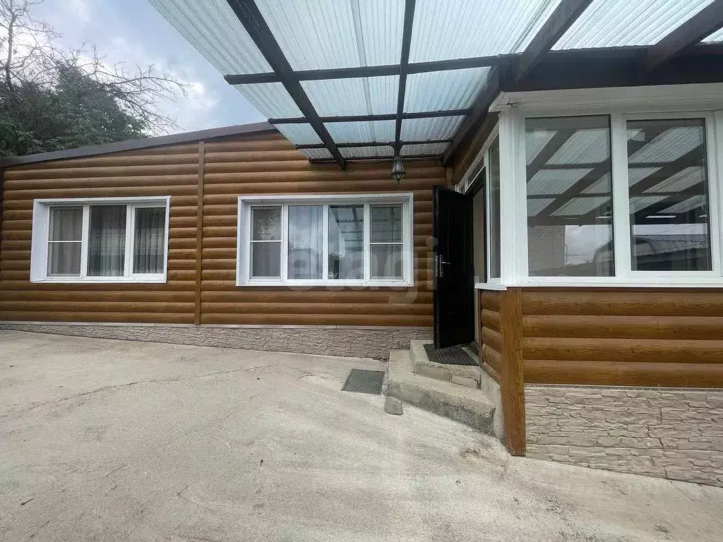 Дом в Ставропольский край, Кисловодск городской округ, пос. ... - Фото 1