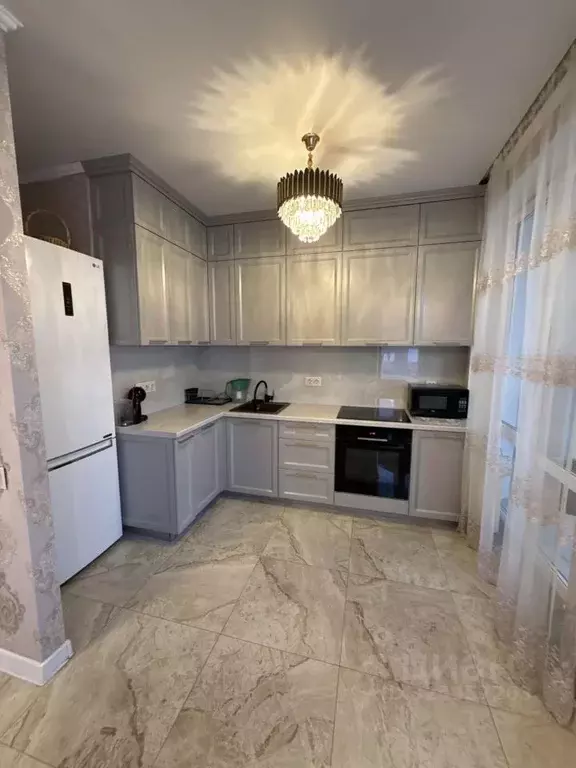 4-к кв. Тульская область, Тула Оборонная ул., 102Б (92.0 м) - Фото 1