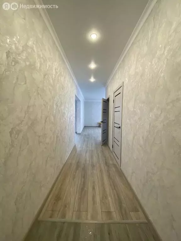 Дом в село Благословенка, Колхозная улица, 1 (100 м) - Фото 1