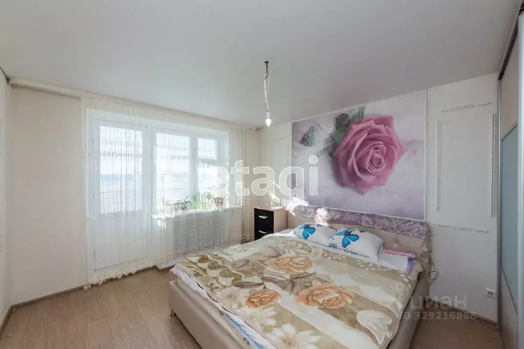 3-к кв. Тюменская область, Тюмень ул. Николая Семенова, 27 (90.2 м) - Фото 1