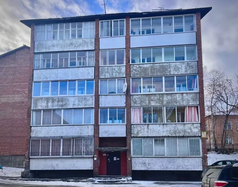 3-к кв. Иркутская область, Иркутск ул. Грибоедова, 2А (66.9 м) - Фото 1